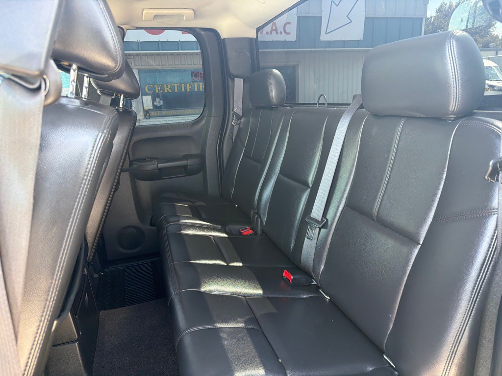 2010 Chevrolet Silverado 1500 Image 11