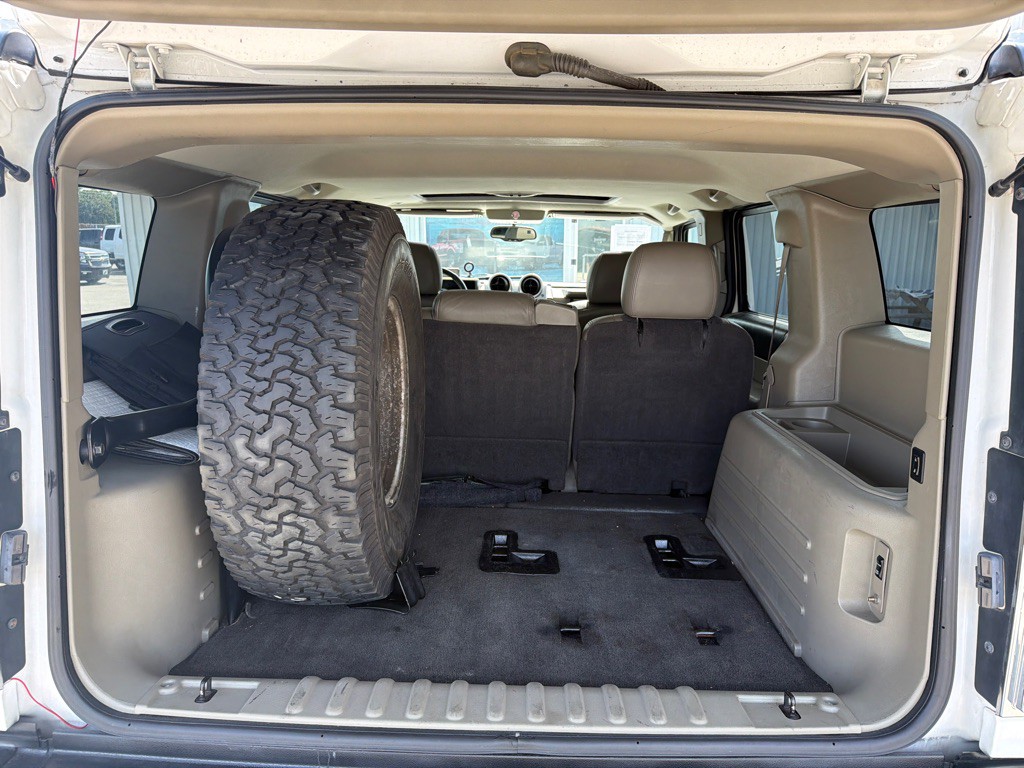 2004 HUMMER H2 Image 13