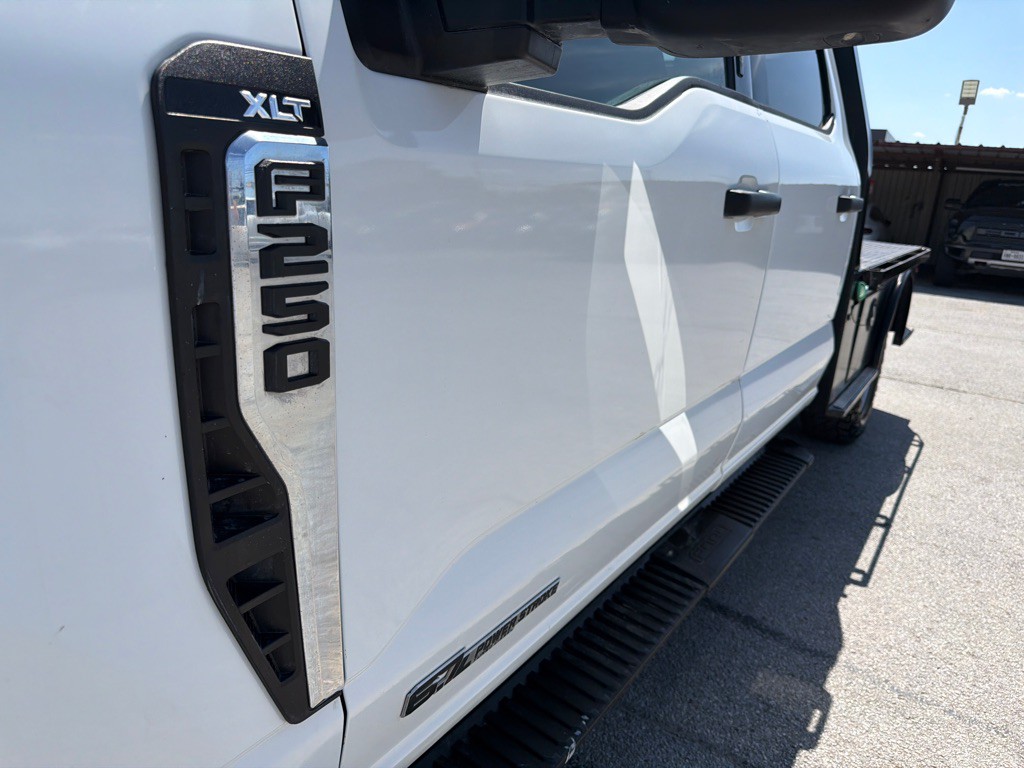 2023 Ford F-250 Image 9