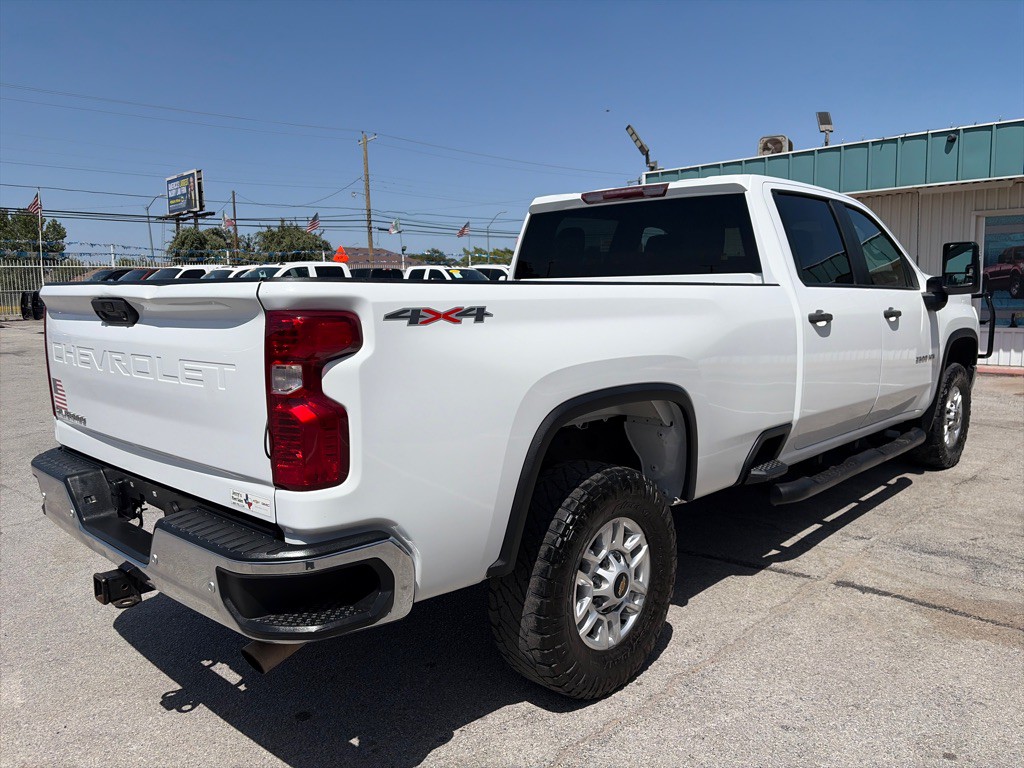 2023 Chevrolet Silverado 1500 Image 5