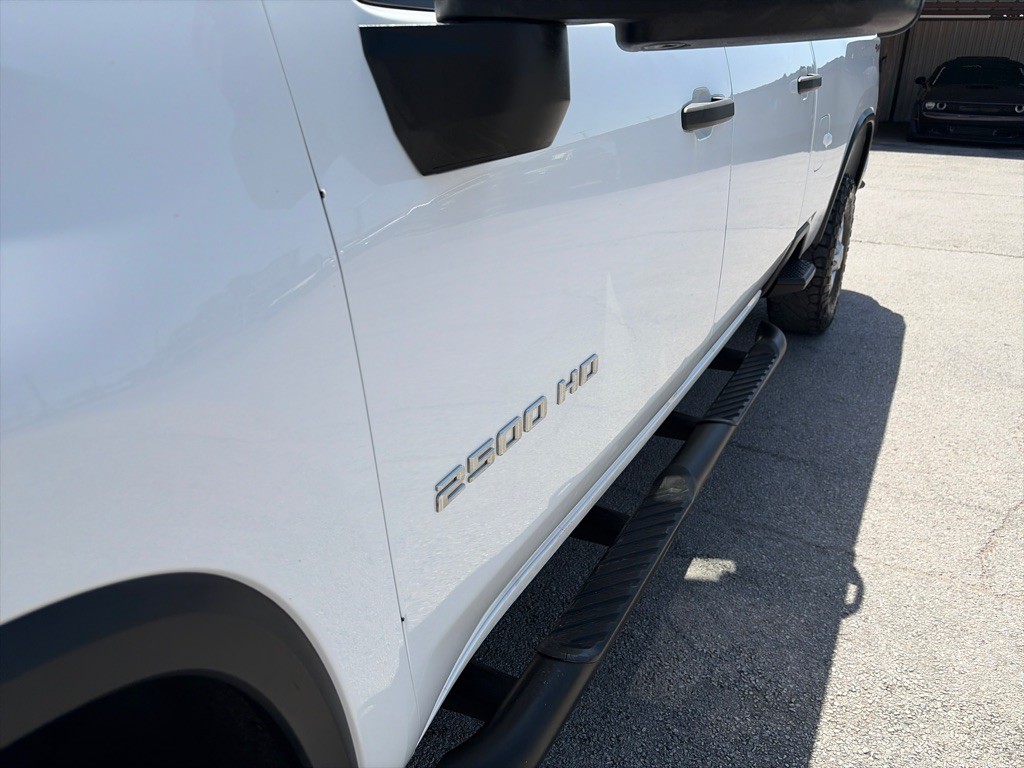 2023 Chevrolet Silverado 1500 Image 11