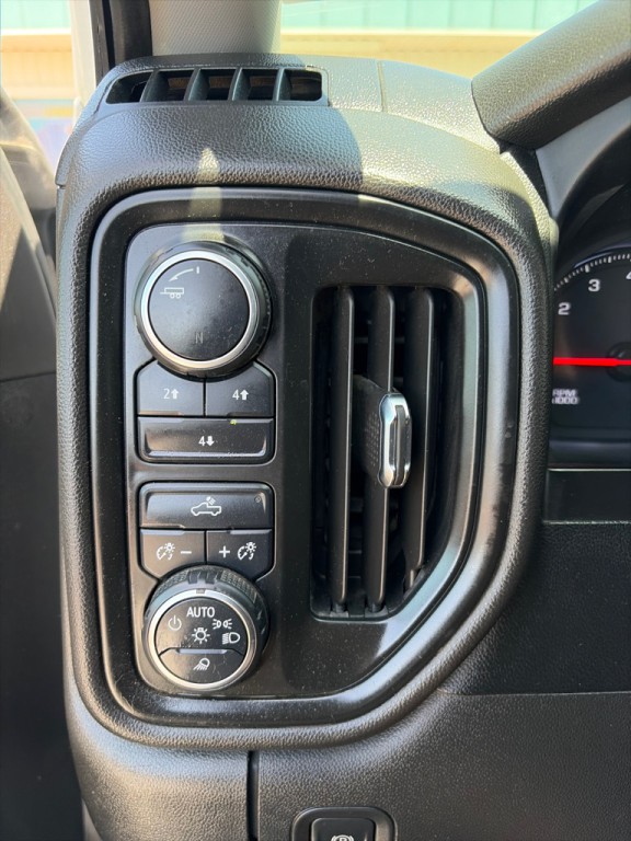 2023 Chevrolet Silverado 1500 Image 19