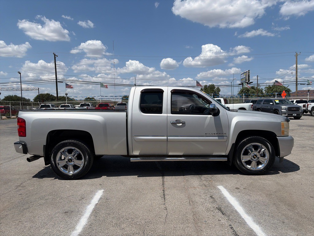 2010 Chevrolet Silverado 1500 Image 6