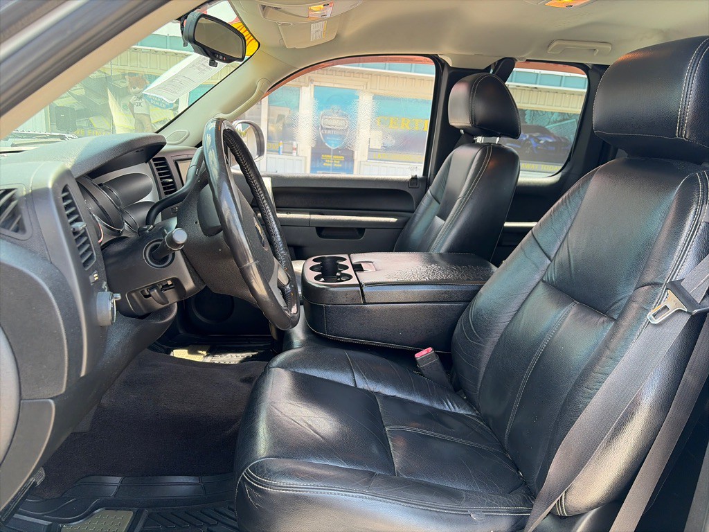 2010 Chevrolet Silverado 1500 Image 11