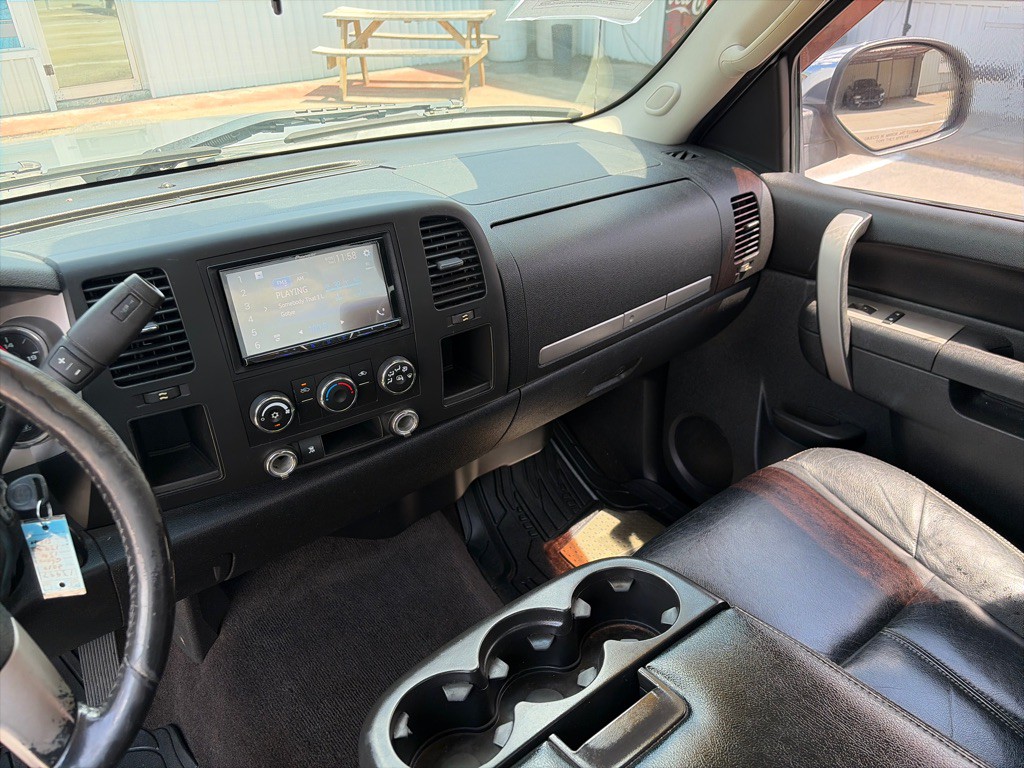 2010 Chevrolet Silverado 1500 Image 14