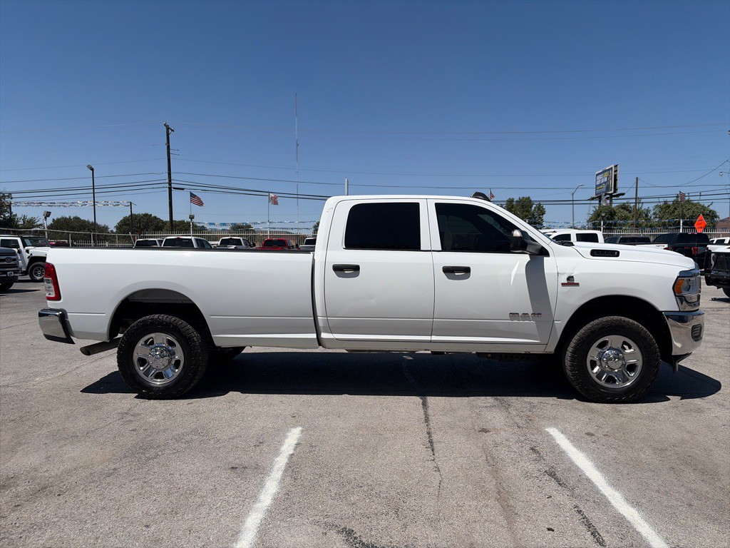 2021 RAM 3500 Image 6
