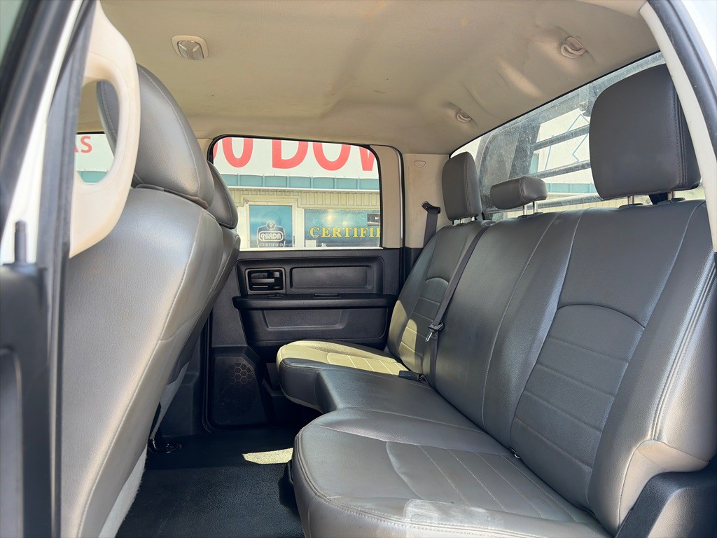 2017 RAM 3500 Image 14