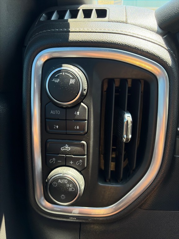 2019 Chevrolet Silverado 1500 Image 16
