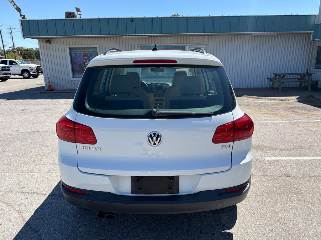 2017 Volkswagen Tiguan Image 4