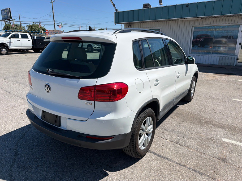 2017 Volkswagen Tiguan Image 5