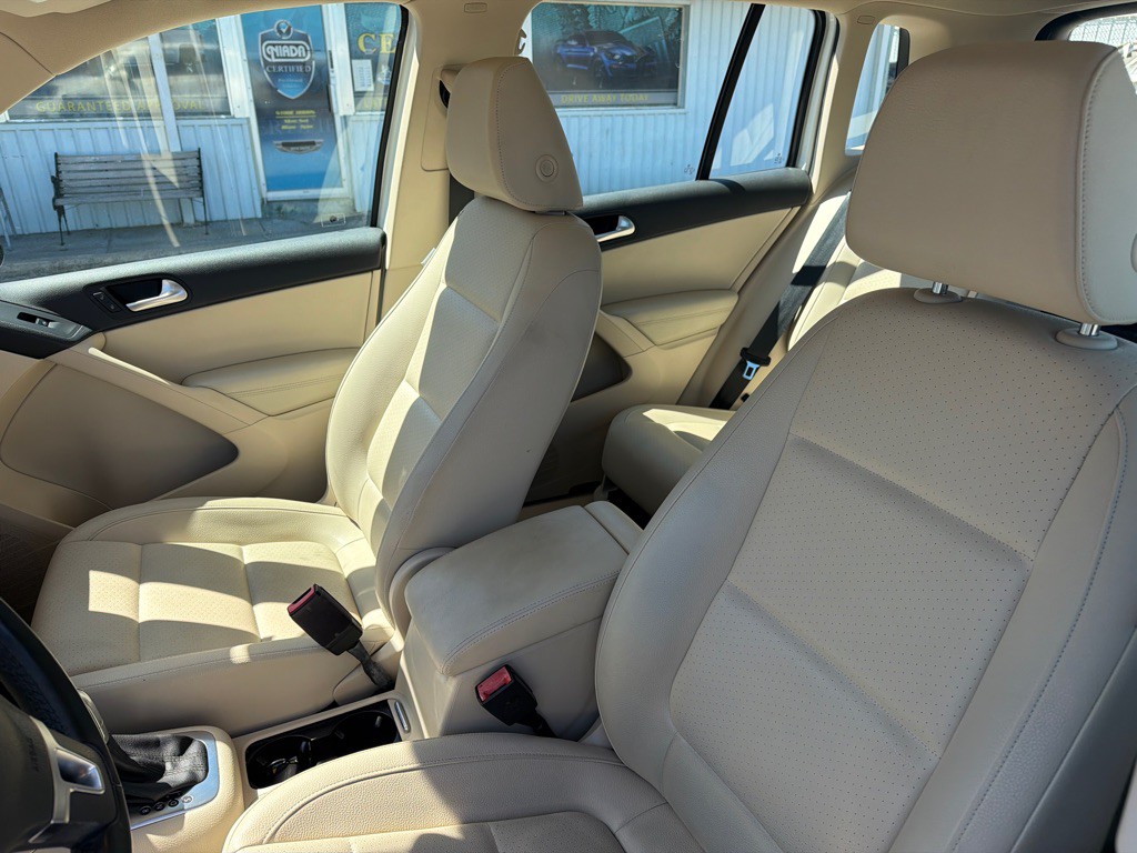 2017 Volkswagen Tiguan Image 9