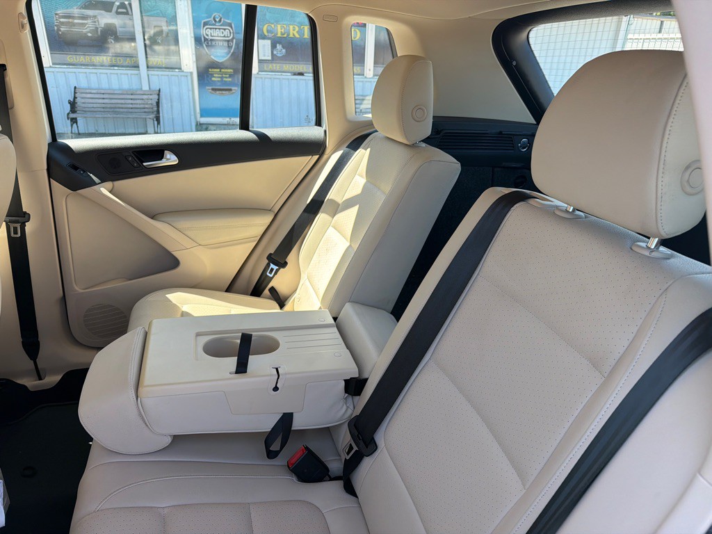 2017 Volkswagen Tiguan Image 10