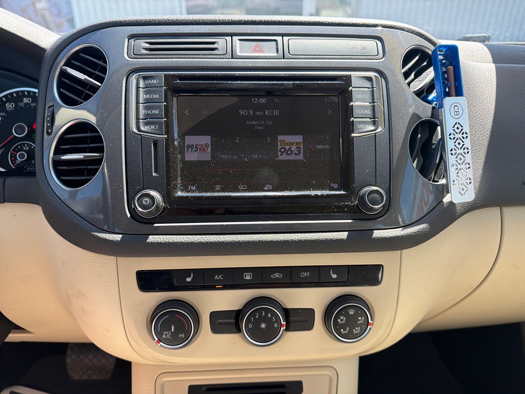 2017 Volkswagen Tiguan Image 12