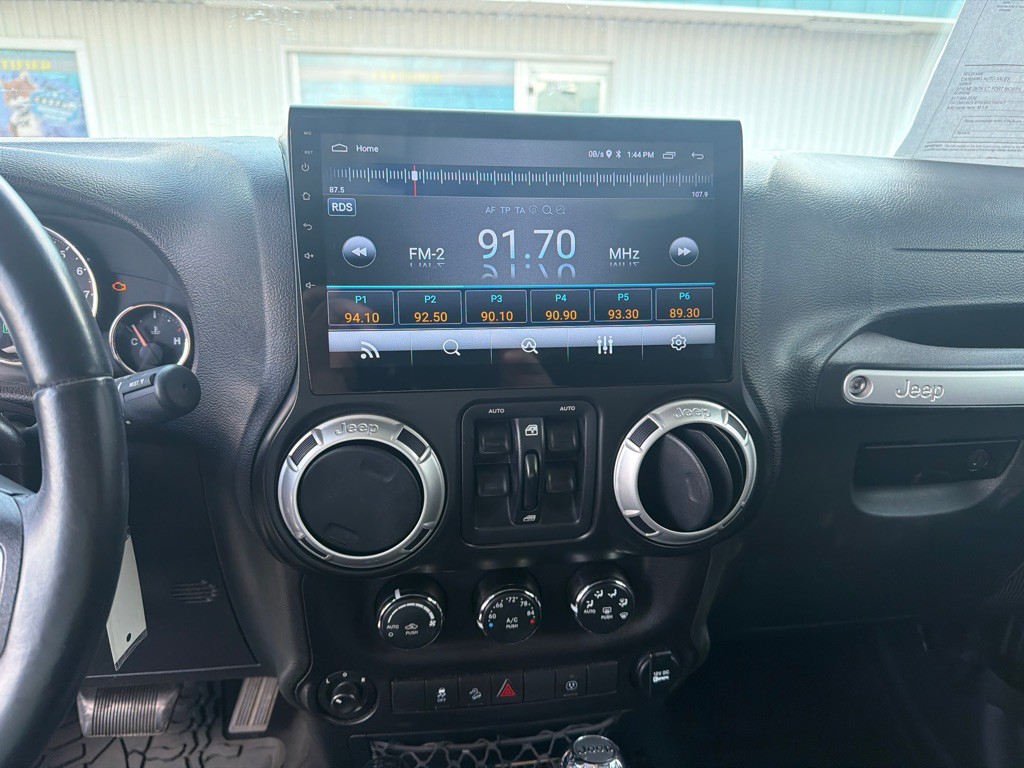 2017 Jeep Wrangler Unlimited Image 12
