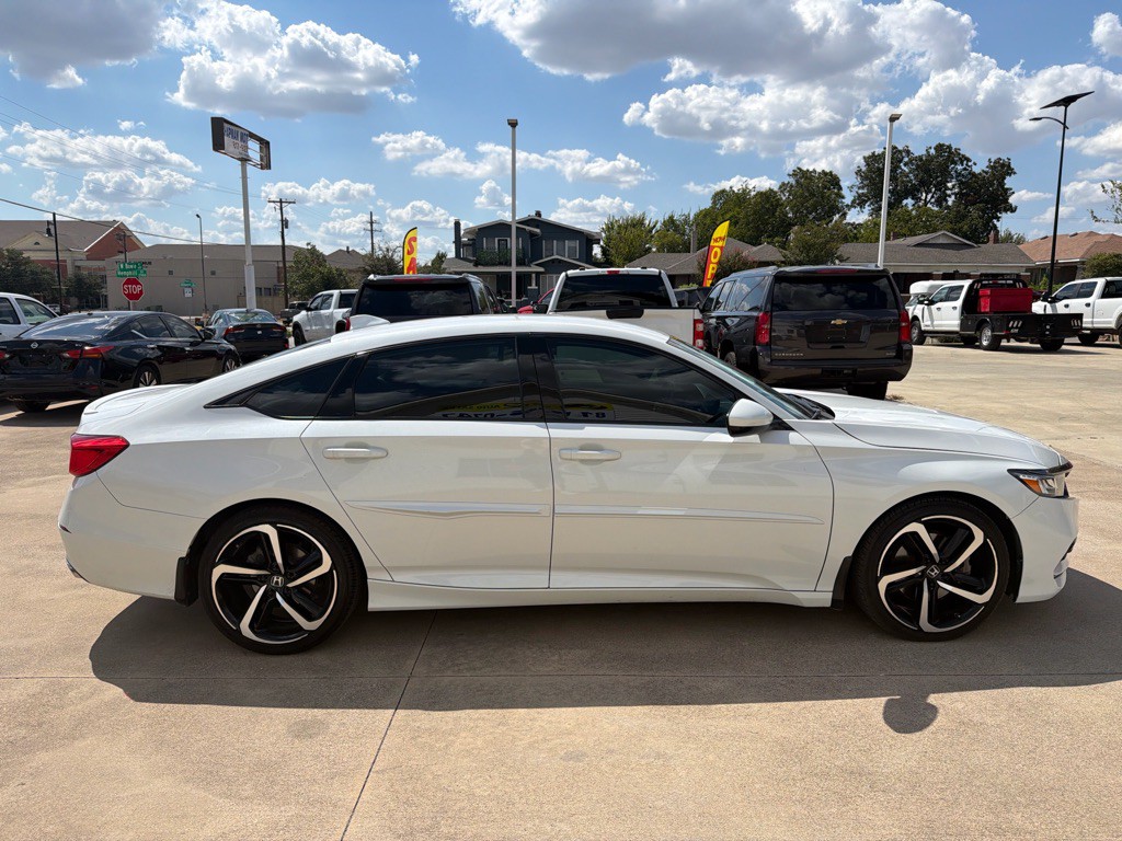 2020 Honda Accord Image 6