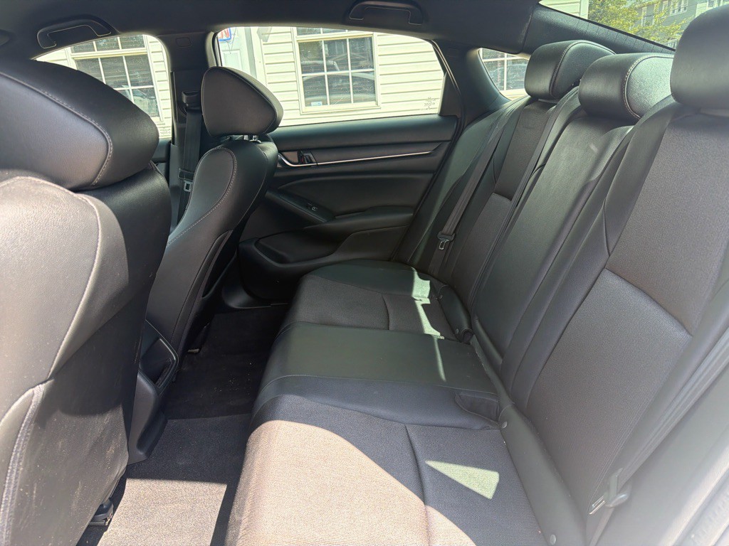 2020 Honda Accord Image 11