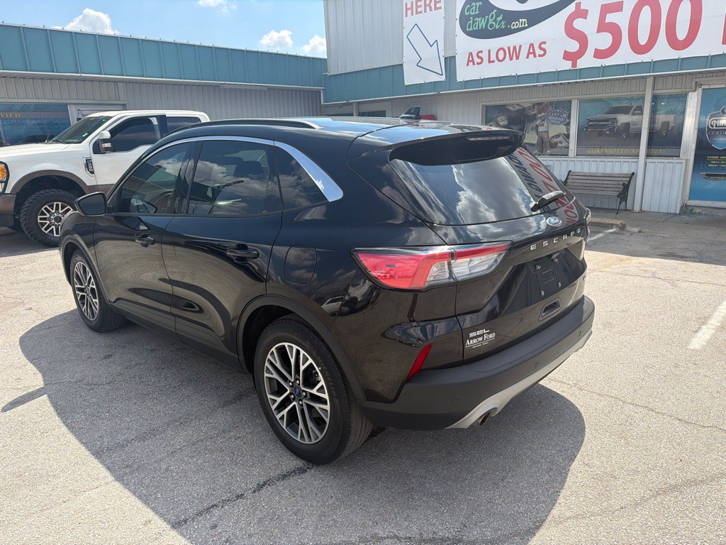 2020 Ford Escape Image 3