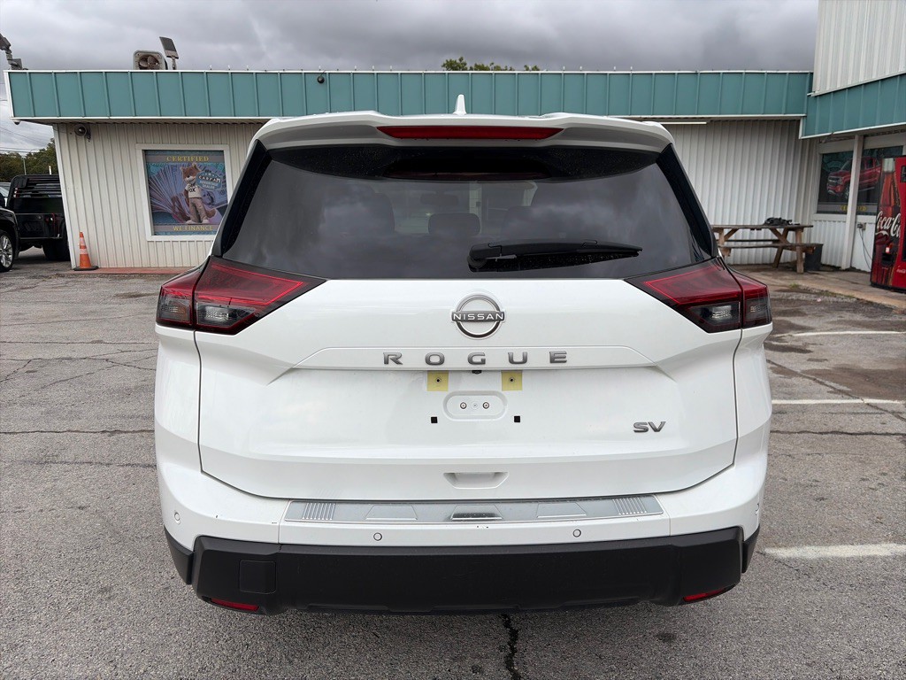 2024 Nissan Rogue Image 4