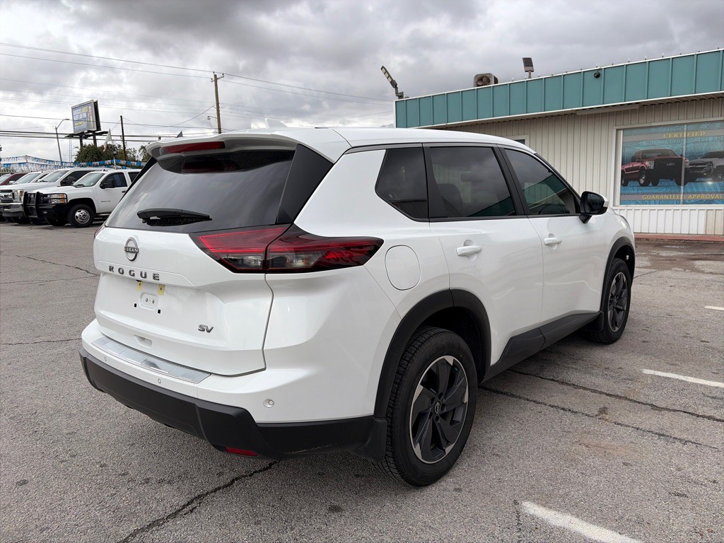 2024 Nissan Rogue Image 5