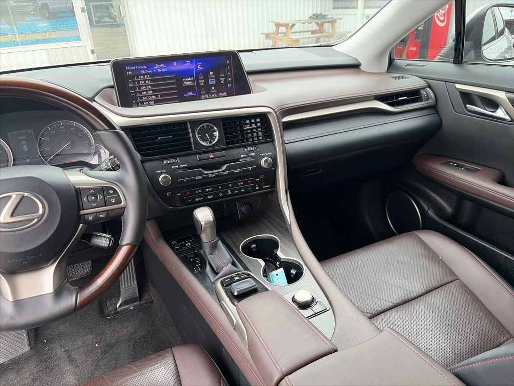 2016 Lexus RX Image 16
