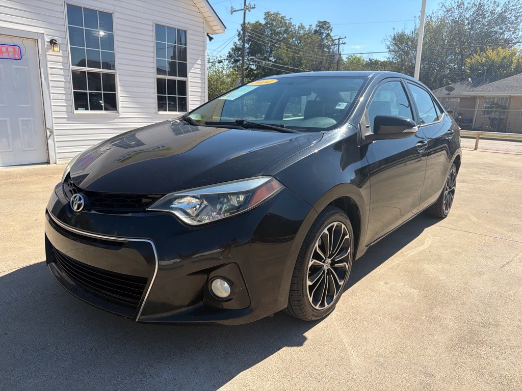 2014 Toyota Corolla Image 1