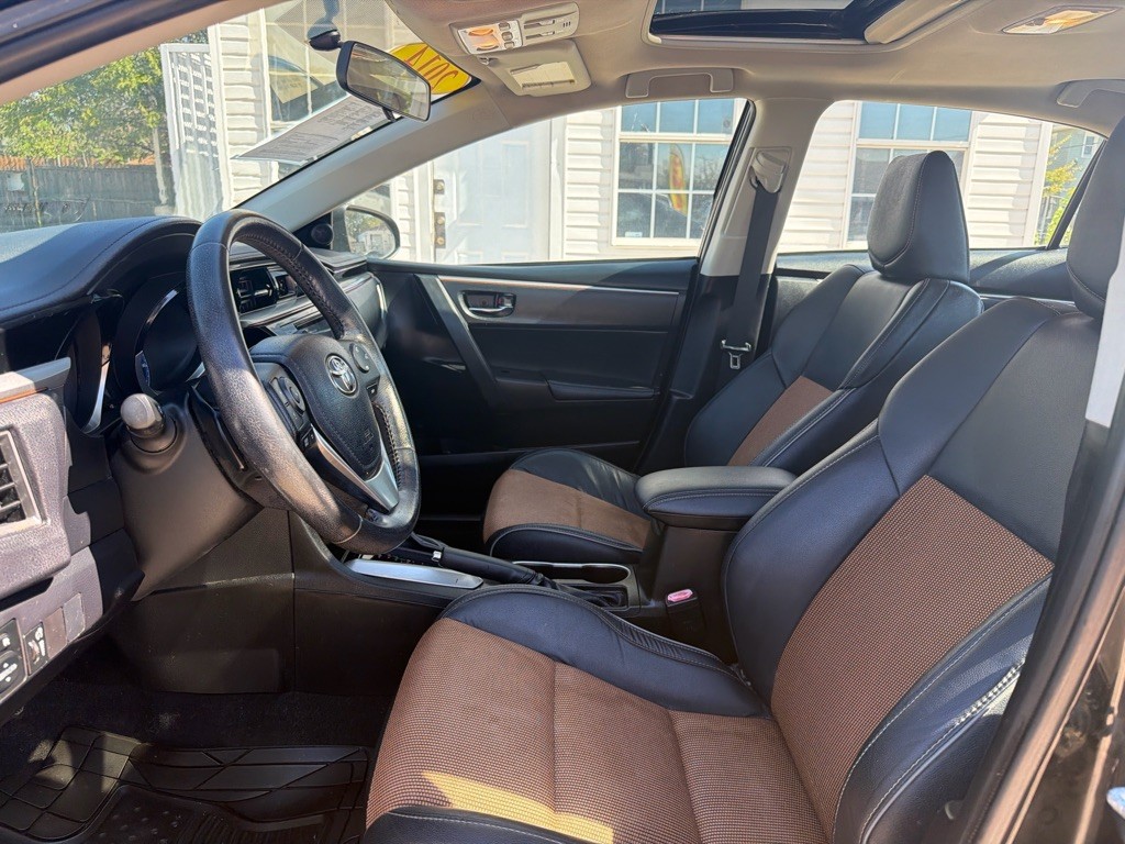 2014 Toyota Corolla Image 11