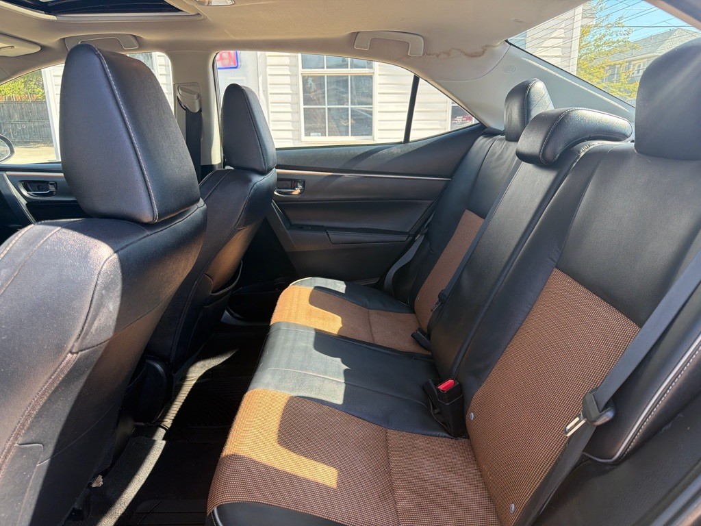 2014 Toyota Corolla Image 12