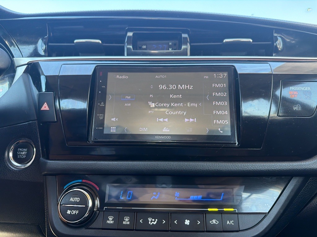 2014 Toyota Corolla Image 16