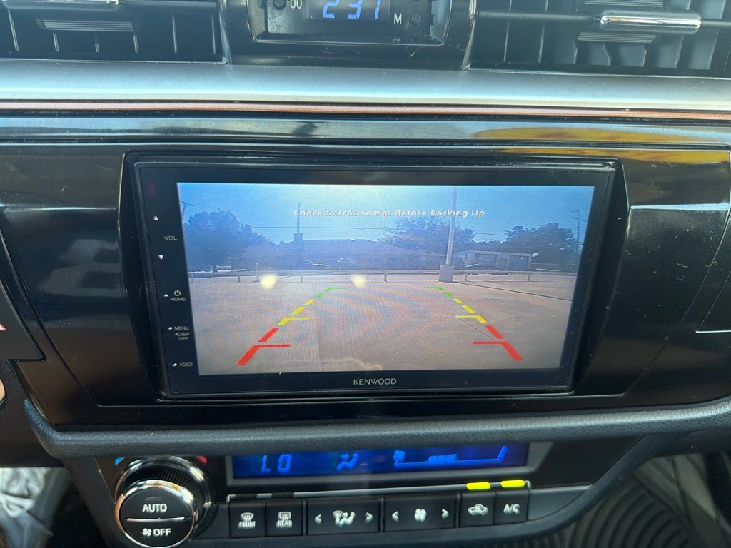 2014 Toyota Corolla Image 18