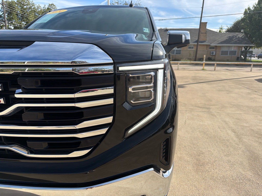 2024 GMC Sierra Image 9