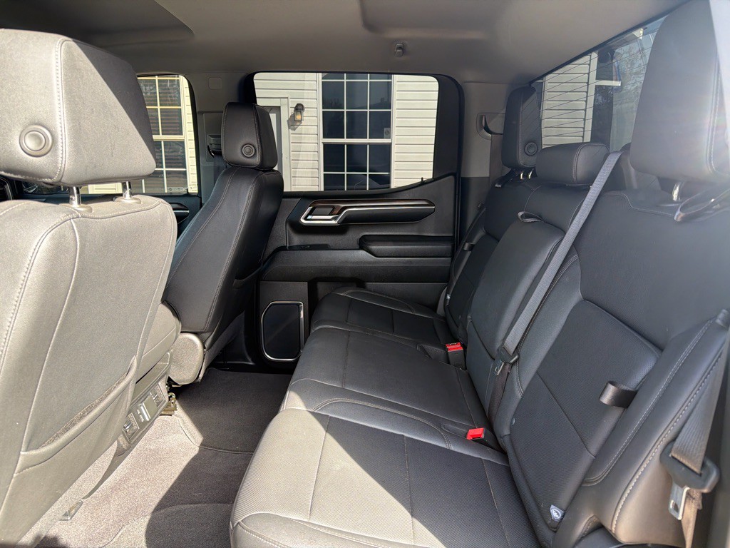 2024 GMC Sierra Image 13