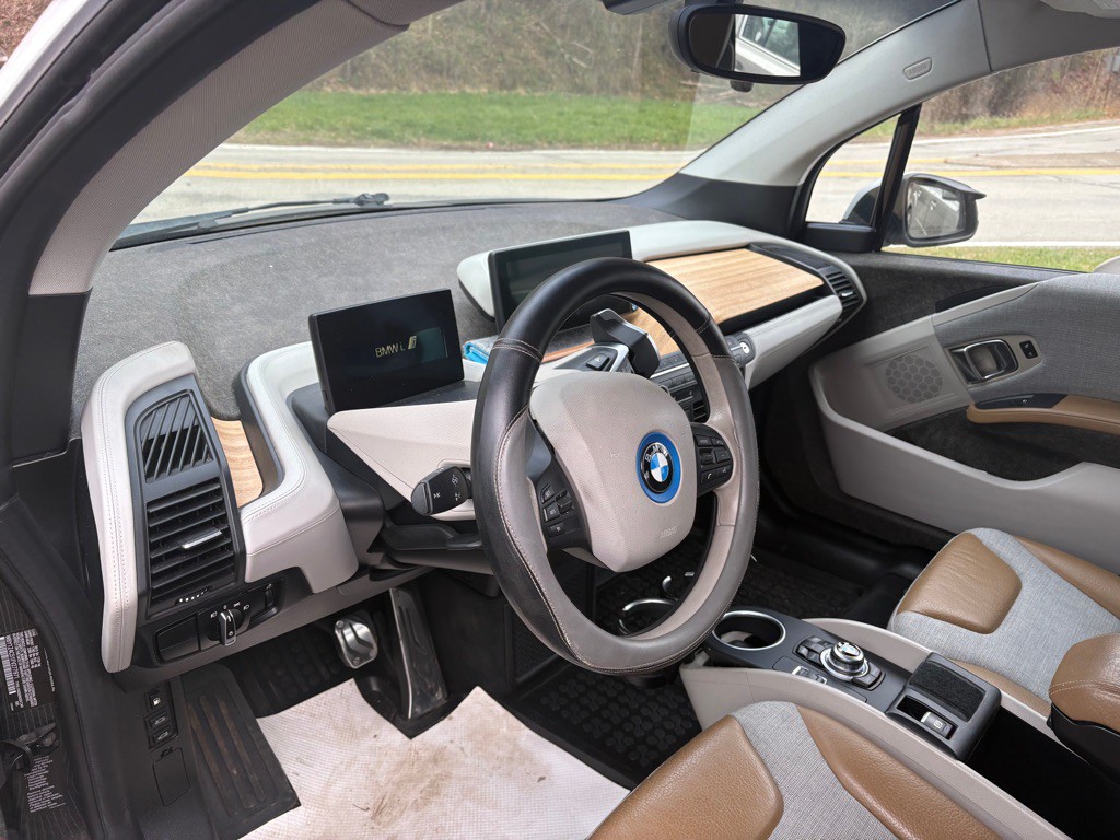 2015 BMW i3 Image 6