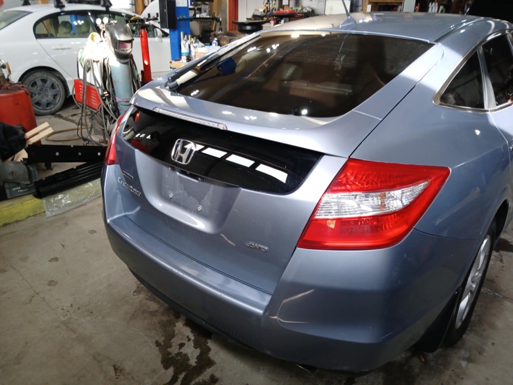2010 Honda Crosstour Image 3