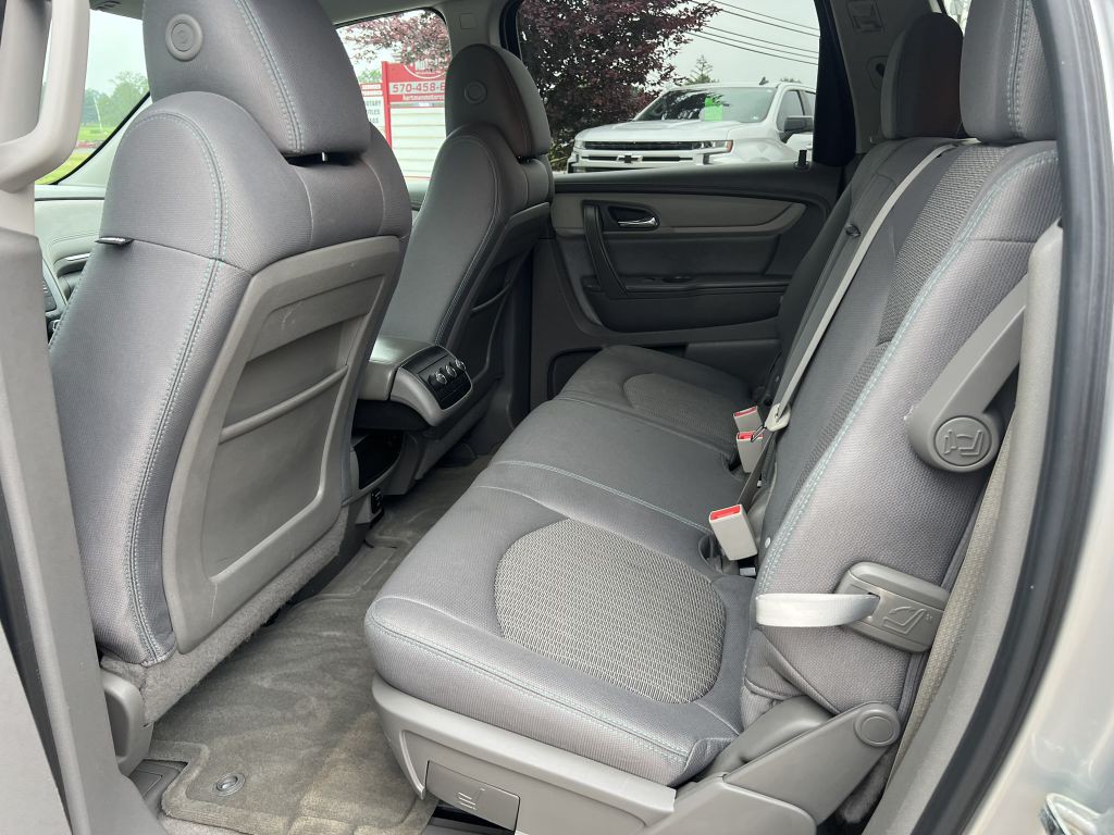 2015 Chevrolet Traverse Image 8