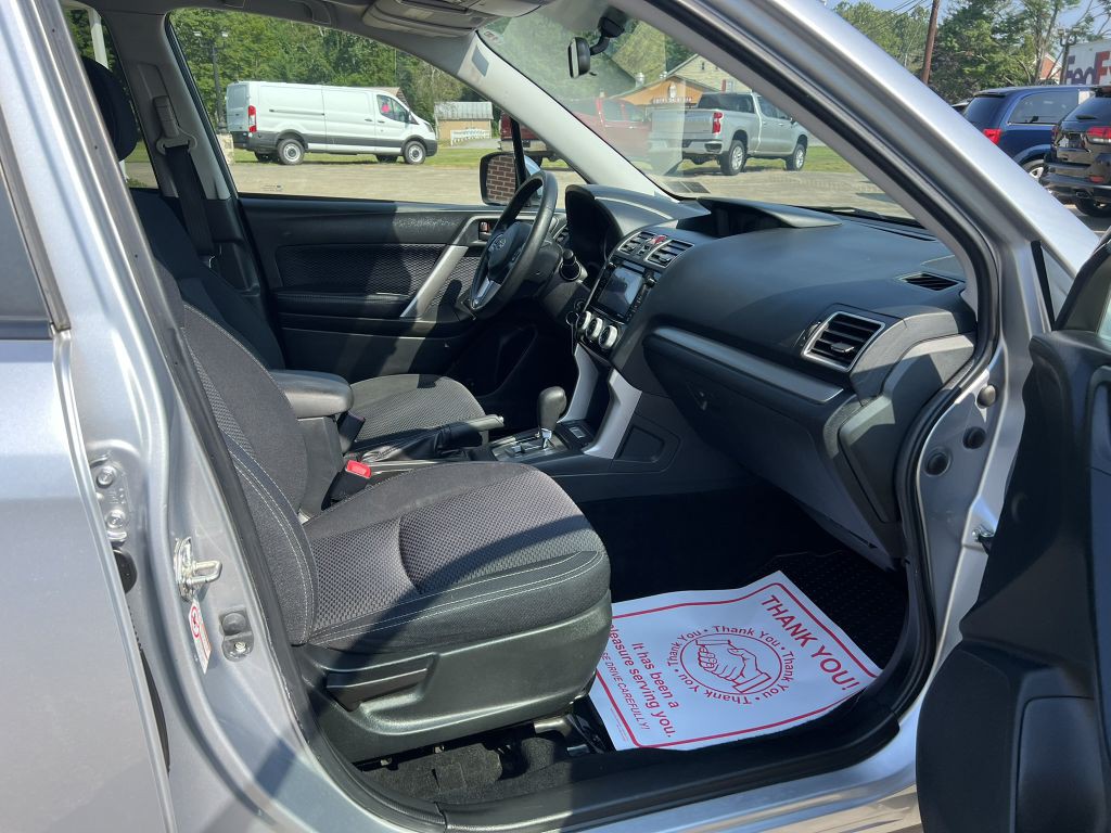2018 Subaru Forester Image 14