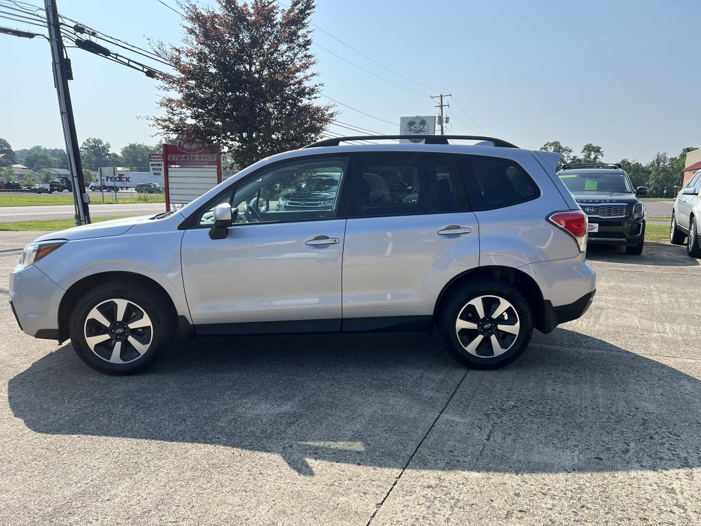 2018 Subaru Forester Image 17