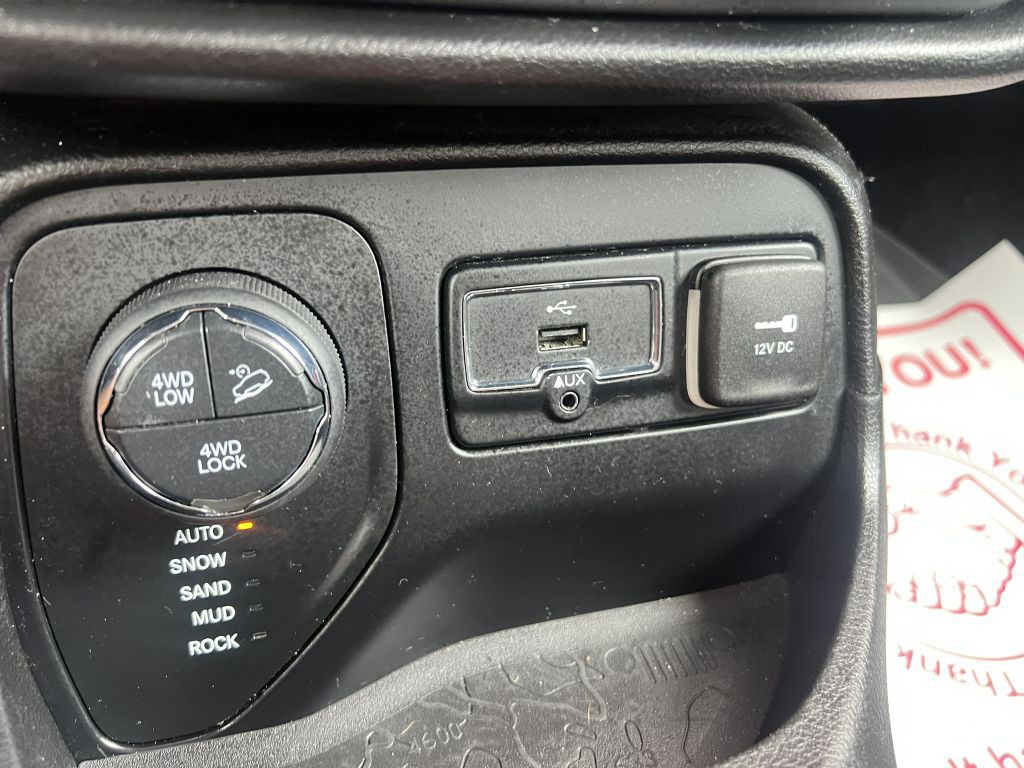 2016 Jeep Renegade Image 6