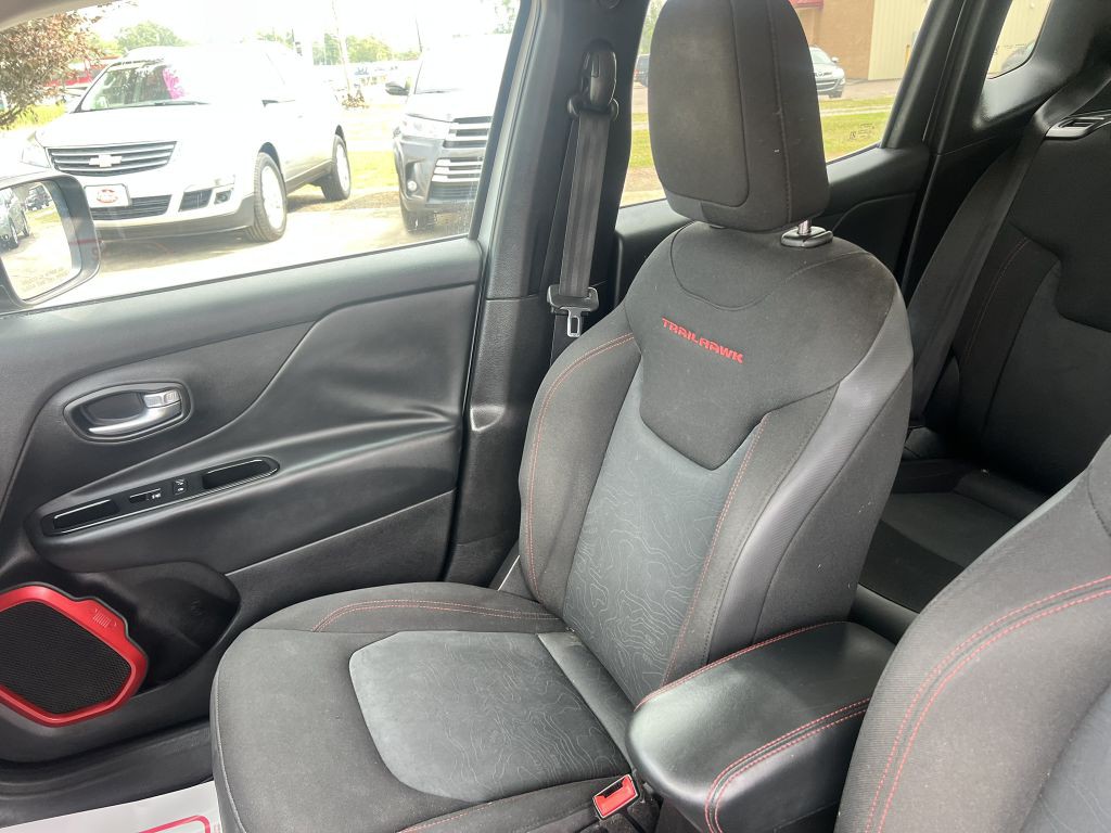 2016 Jeep Renegade Image 10