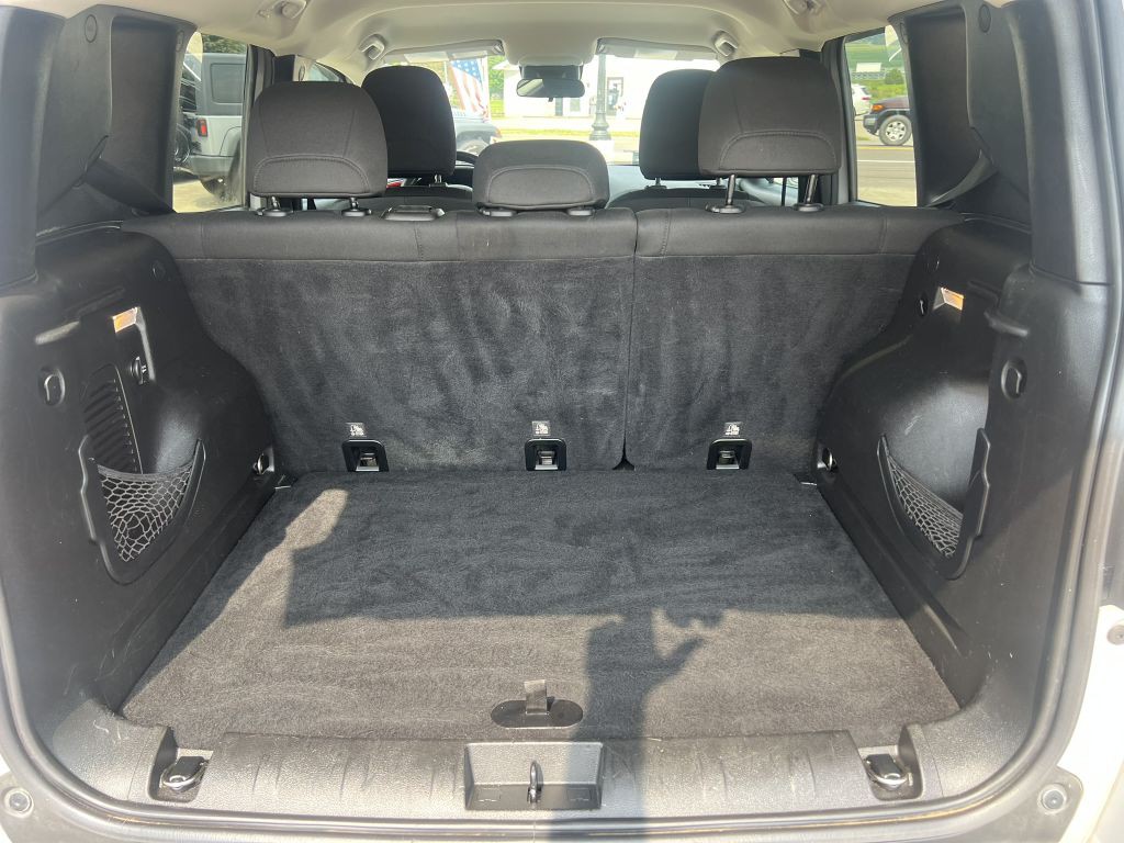 2016 Jeep Renegade Image 13