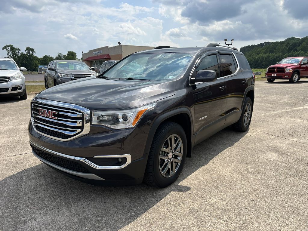 2017 GMC Acadia Image 2