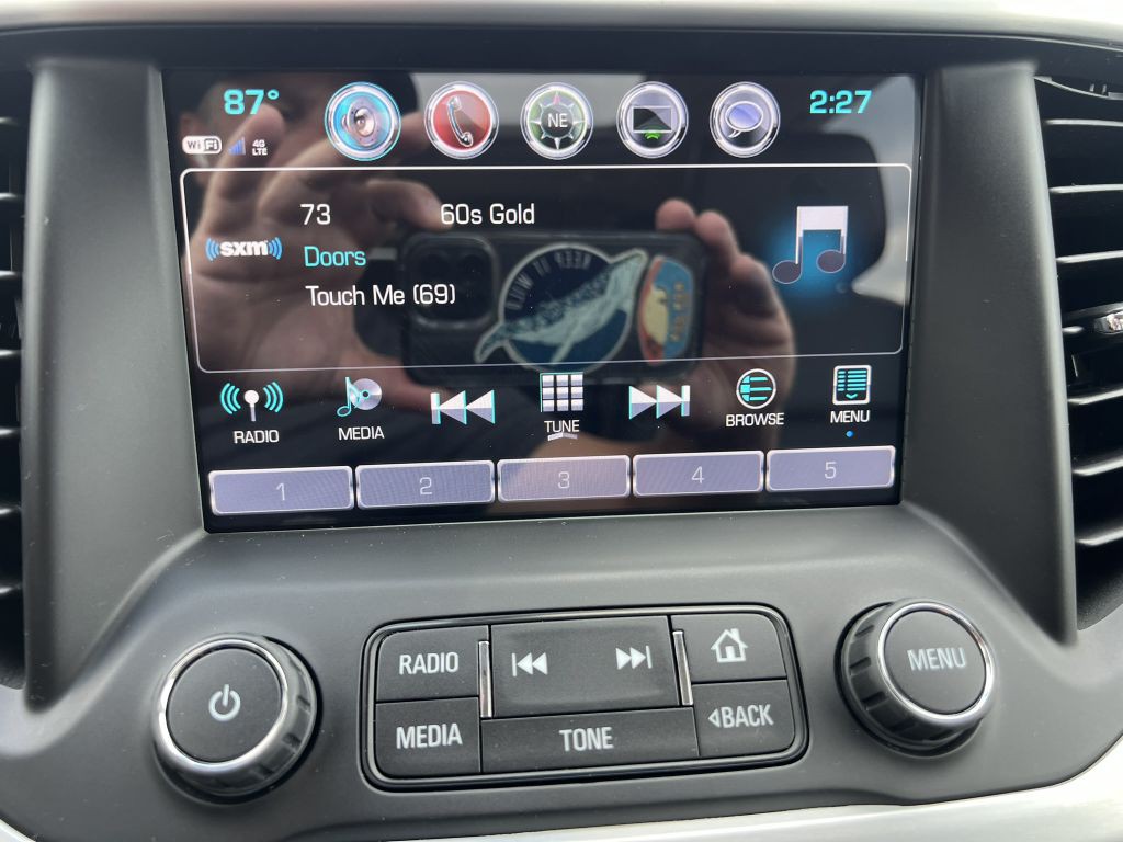2017 GMC Acadia Image 7