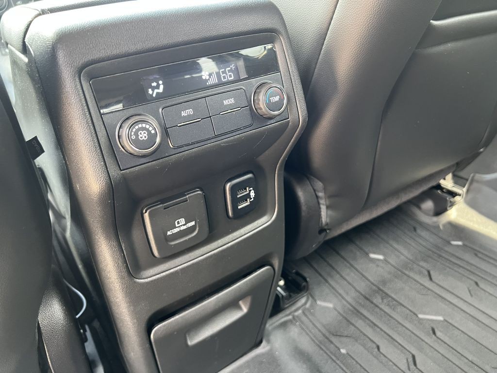 2017 GMC Acadia Image 15