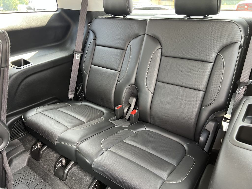 2017 GMC Acadia Image 16
