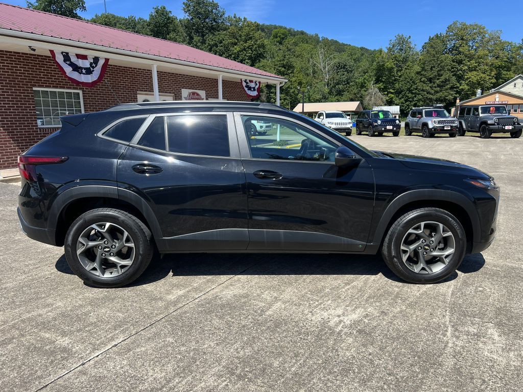 2024 Chevrolet Trax Image 1