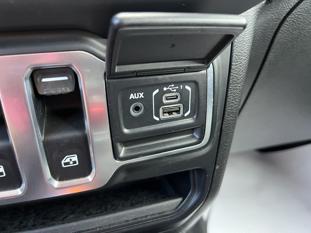 2019 Jeep Wrangler Image 9