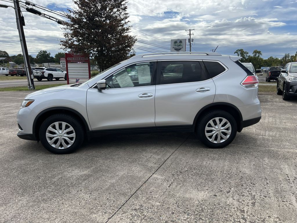 2016 Nissan Rogue Image 2