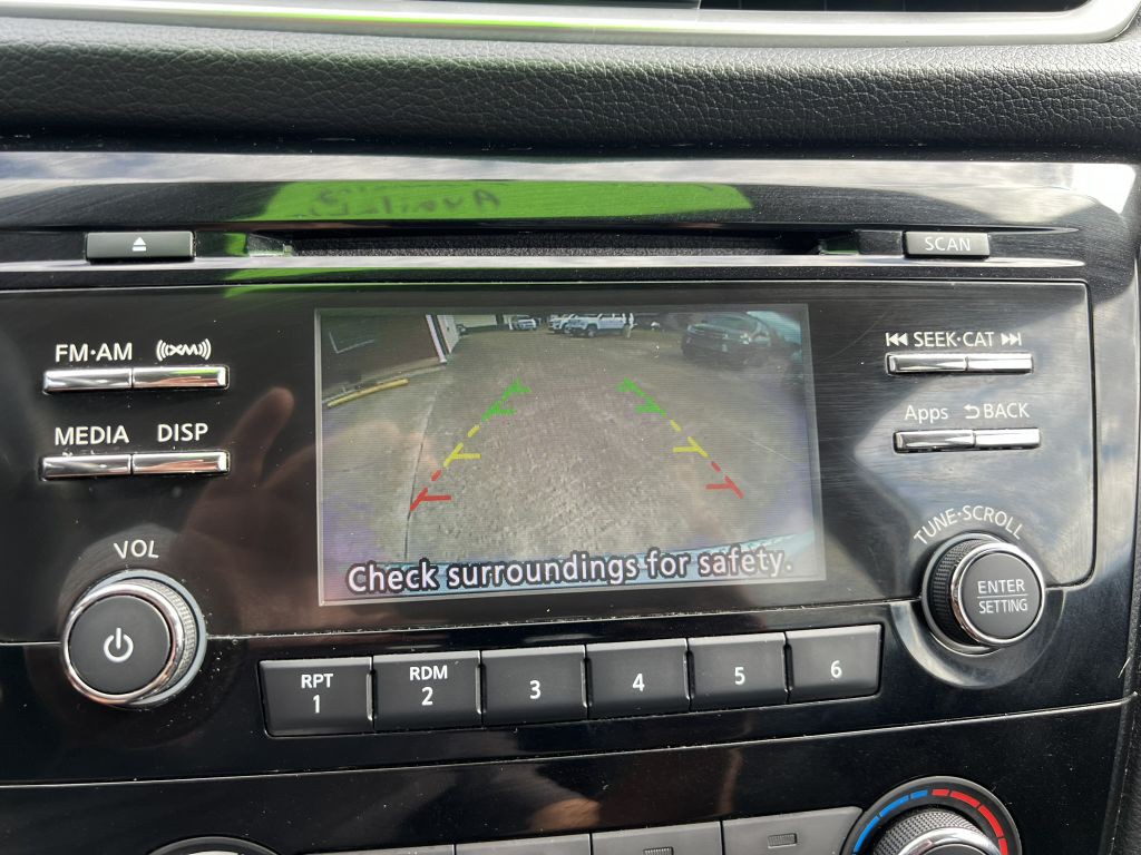 2016 Nissan Rogue Image 4