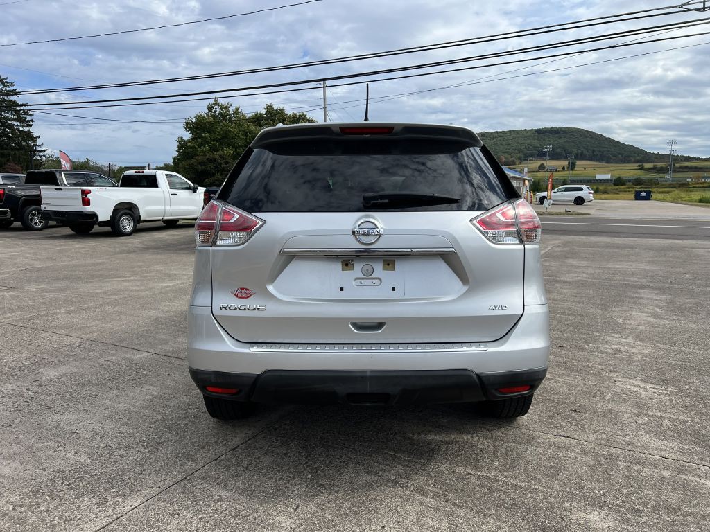 2016 Nissan Rogue Image 16
