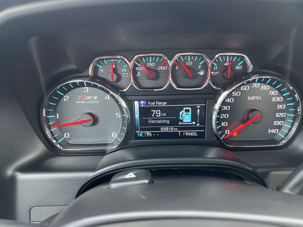 2017 Chevrolet Silverado 1500 Image 3