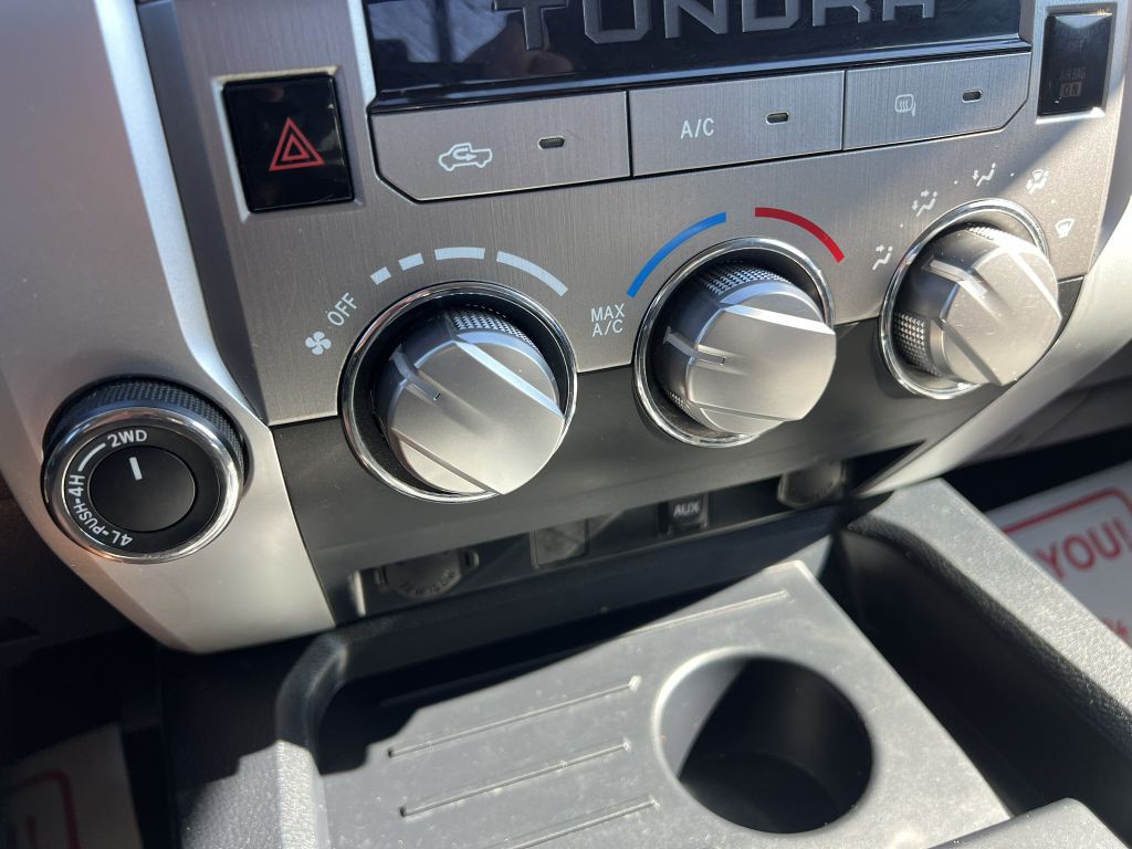 2016 Toyota Tundra Image 9